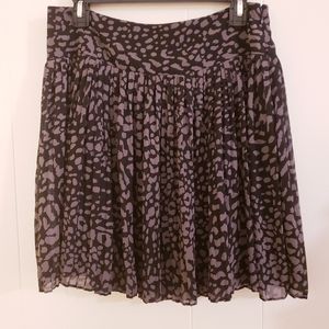 Ann Taylor Loft Women Size 2 Skirt Gray Black Animal Print Short Lined Pleated. 